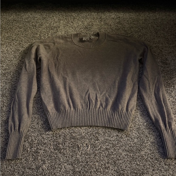 Everlane Sweaters - Everlane beige woman’s cashmere Crewneck Sweater